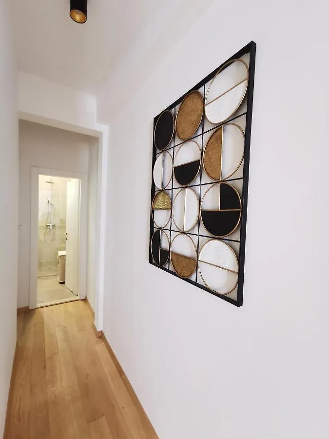 Relax And Enjoy Apartment Stobrec Split